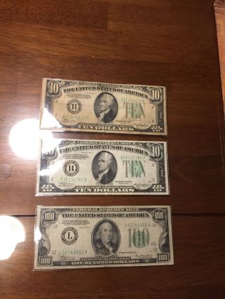 100 1 Hundred Dollar Bill 1934 Benjamin Franklin & 2x 1934 $10 Federal Reserve N photo