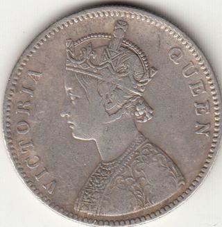 1862 British India Queen Victoria One Rupee Silver Coin With 6 Irregular Dots. photo