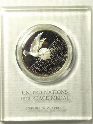 Vintage 1973 Un Peace Medal Sterling Silver Proof Frosted Relief Historic Coin photo